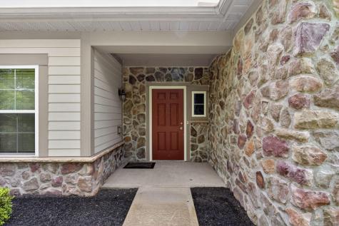 103 Colonial Woods Drive Mount Vernon OH 43050