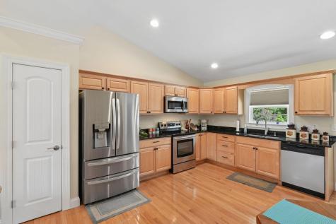 518A Hickory Lane Howard OH 43028