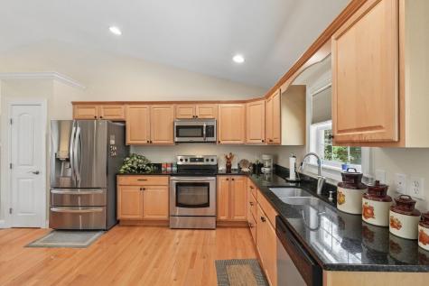 518A Hickory Lane Howard OH 43028