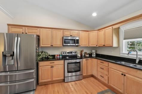 518A Hickory Lane Howard OH 43028