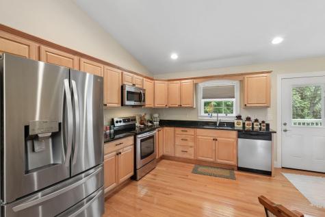 518A Hickory Lane Howard OH 43028