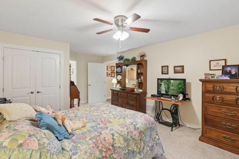 518A Hickory Lane Howard OH 43028