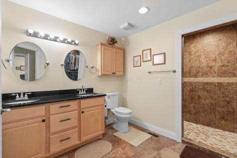 518A Hickory Lane Howard OH 43028