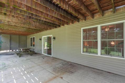 518A Hickory Lane Howard OH 43028