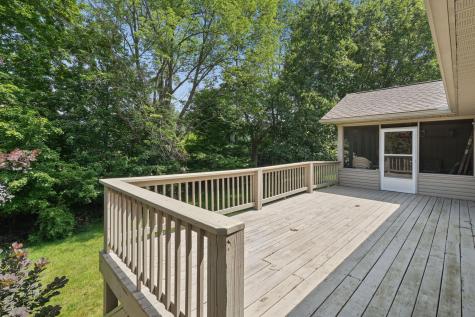 518A Hickory Lane Howard OH 43028