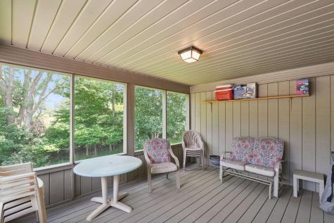 518A Hickory Lane Howard OH 43028