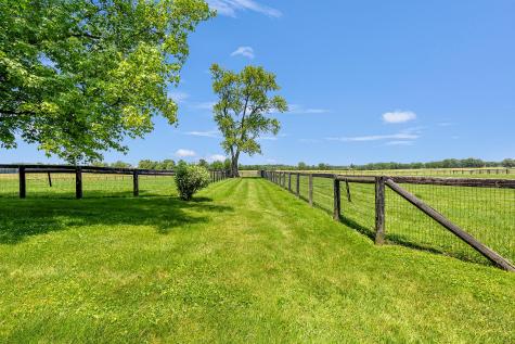 15228 Croton Road Centerburg OH 43011