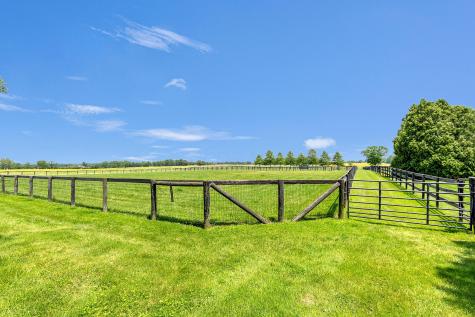 15228 Croton Road Centerburg OH 43011