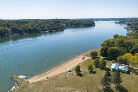 2037 Apple Valley Drive Howard OH 43028