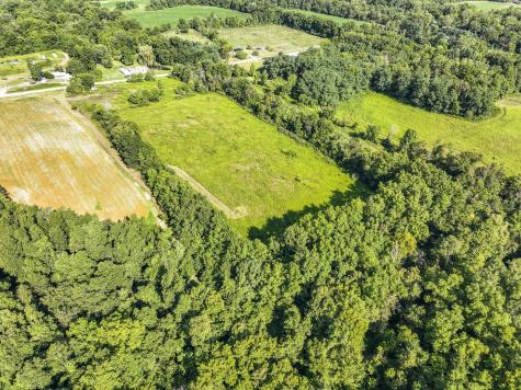 1933 County Road 194 Fredericktown OH 43019