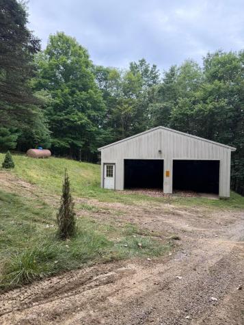 10180 Busenburg Road Howard OH 43028