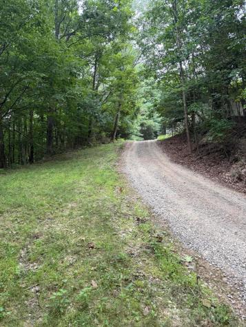 10180 Busenburg Road Howard OH 43028