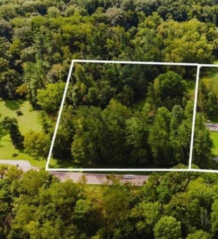 11461 Millersburg Road Howard OH 43028