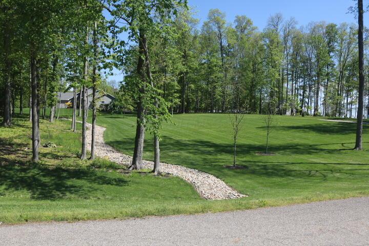 9583 Woodridge Circle Fredericktown OH 43019