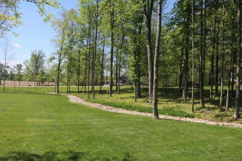 9583 Woodridge Circle Fredericktown OH 43019