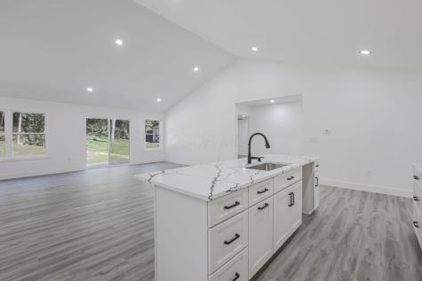 214 Crabapple Drive Howard OH 43028