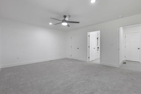214 Crabapple Drive Howard OH 43028