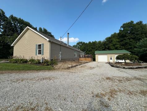 19360 Hampshire Road Utica OH 43080