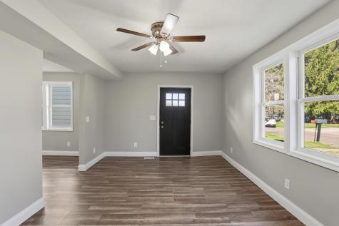 44 Maple Avenue Utica OH 43080