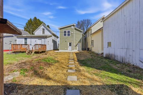 44 Maple Avenue Utica OH 43080