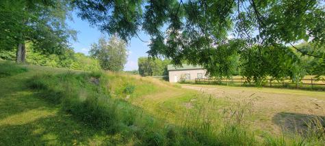20561 Canada Road Gambier OH 43022