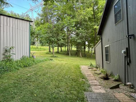 20561 Canada Road Gambier OH 43022