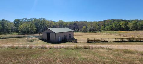 20561 Canada Road Gambier OH 43022