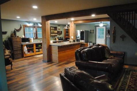 20561 Canada Road Gambier OH 43022
