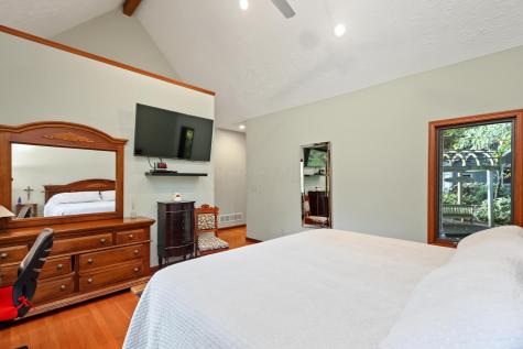 11417 Depolo Road Gambier OH 43022