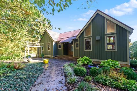 11417 Depolo Road Gambier OH 43022