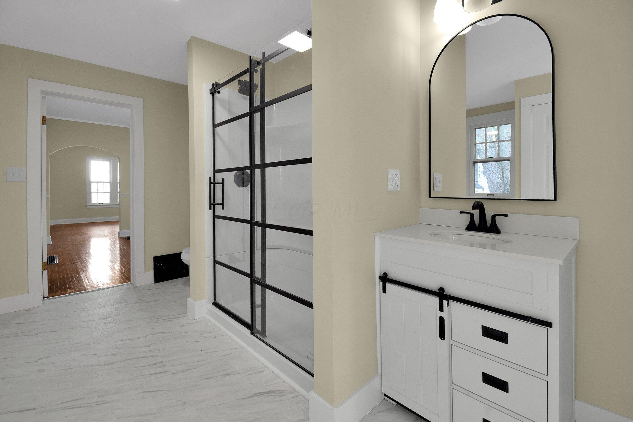 105 N Mckenzie Street Mount Vernon OH 43050