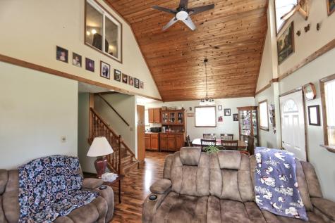 890 Winesap Drive Howard OH 43028