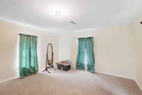 278 N Central Avenue Utica OH 43080