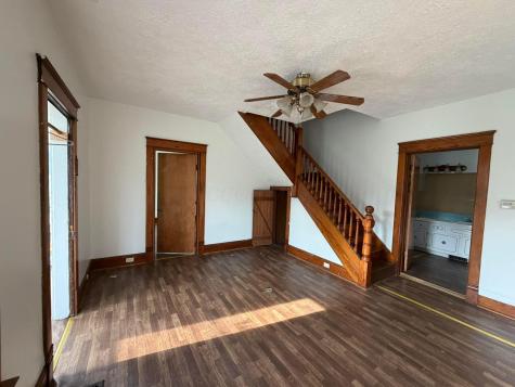 10050 Pipesville Road Gambier OH 43022