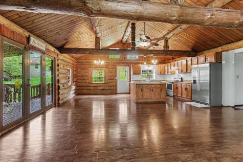 84 Royal Court Howard OH 43028