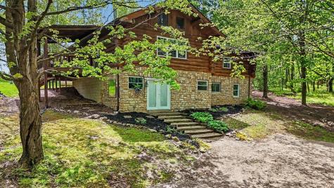 84 Royal Court Howard OH 43028