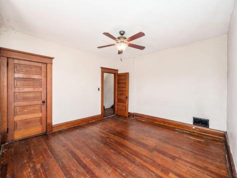 219 Coshocton Avenue Mount Vernon OH 43050