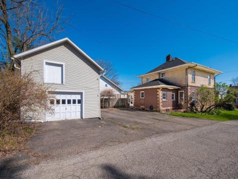 219 Coshocton Avenue Mount Vernon OH 43050