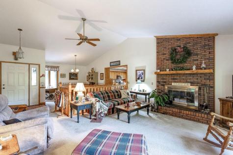 665 Highland Hills Drive Howard OH 43028