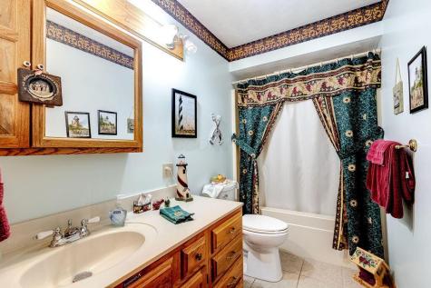 665 Highland Hills Drive Howard OH 43028