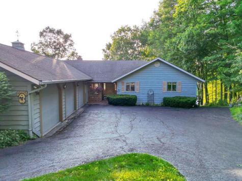 665 Highland Hills Drive Howard OH 43028