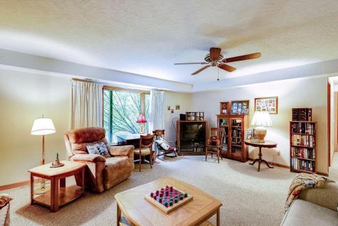 665 Highland Hills Drive Howard OH 43028