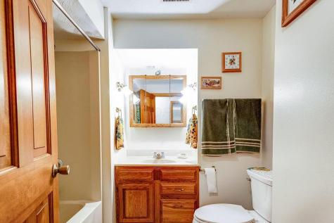 665 Highland Hills Drive Howard OH 43028