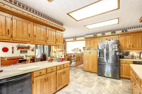 665 Highland Hills Drive Howard OH 43028