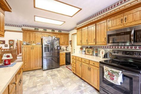 665 Highland Hills Drive Howard OH 43028