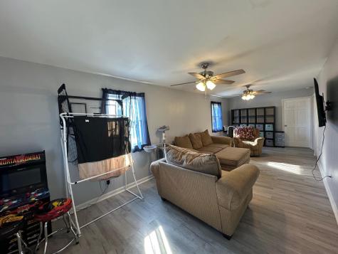 10367 Quaker Road Fredericktown OH 43019