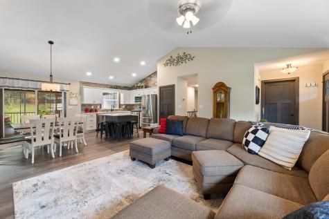2776 Apple Valley Drive Howard OH 43028