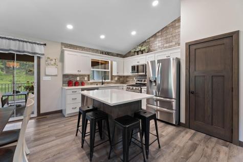 2776 Apple Valley Drive Howard OH 43028