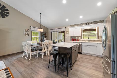 2776 Apple Valley Drive Howard OH 43028