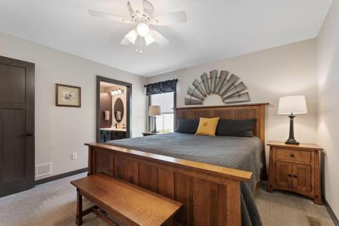 2776 Apple Valley Drive Howard OH 43028